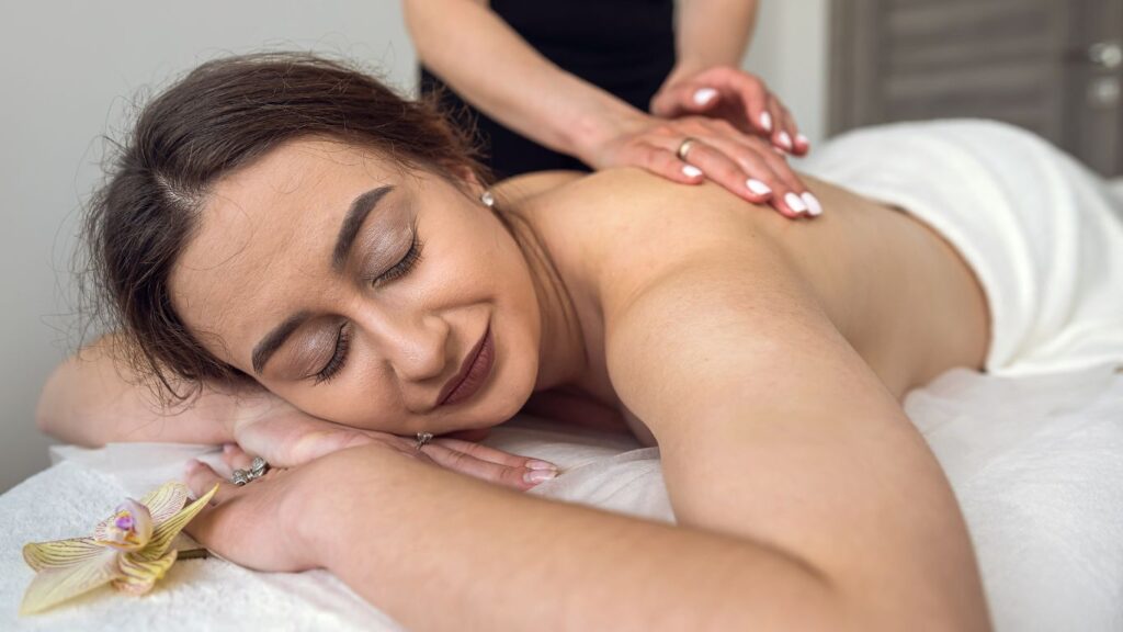 shoulder massage spa
